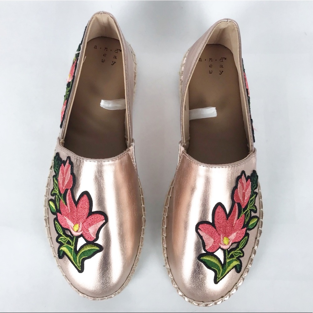 A New Day Metallic Floral Espadrilles - Picture 4 of 5